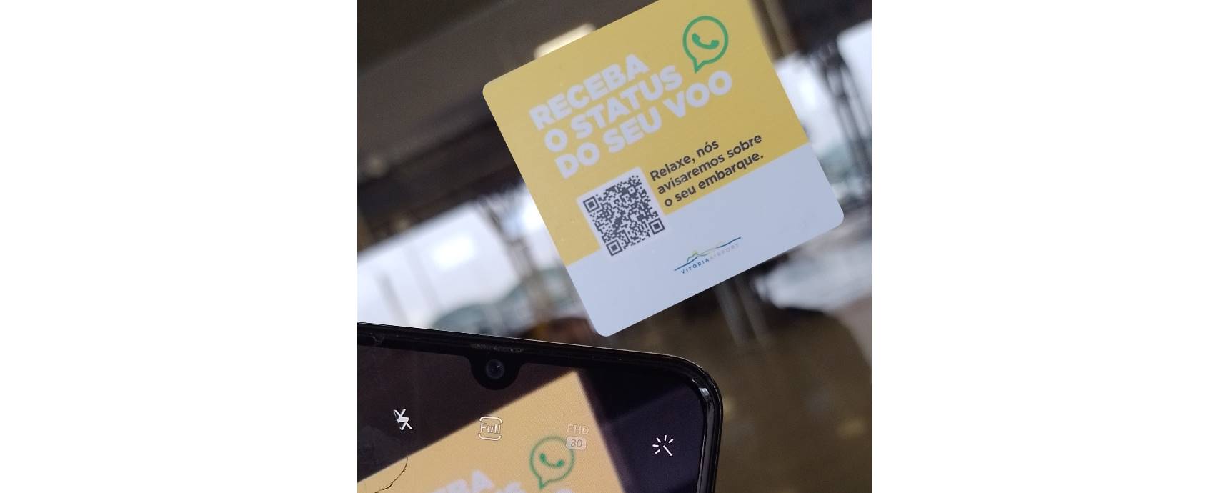 Passageiros podem receber status de seu voo pelo WhatsApp
